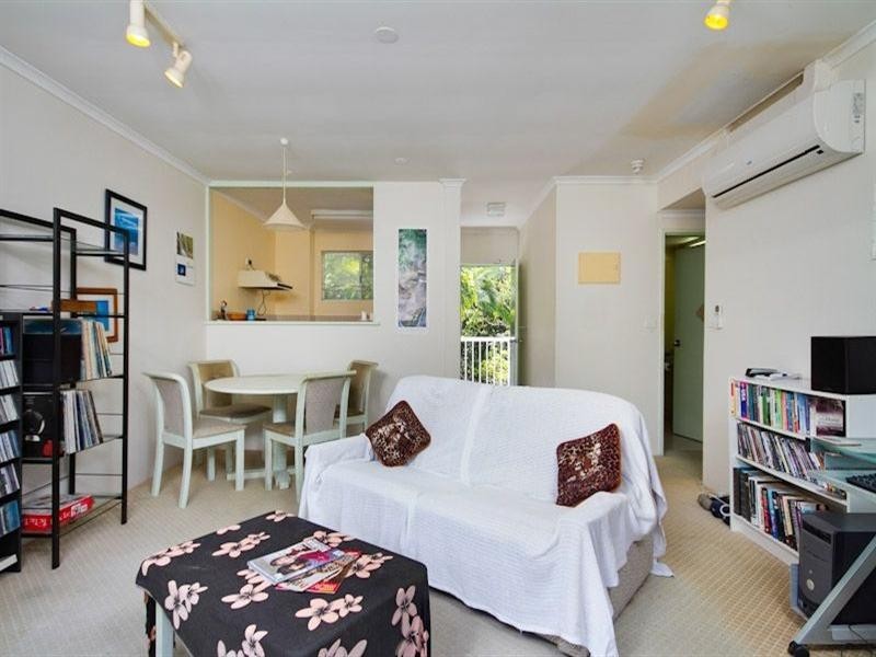 227 Coral Coast Drive, Palm Cove QLD 4879