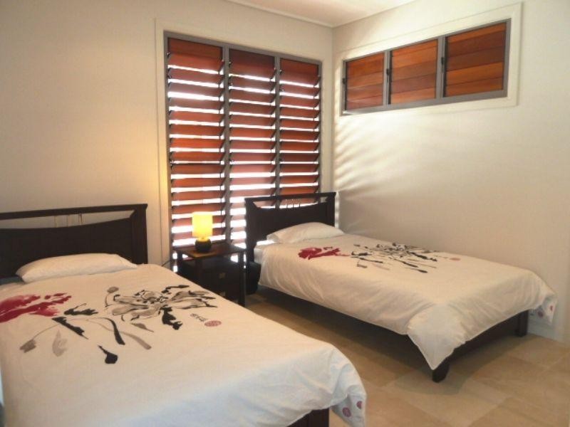 4 Peacock Street, Trinity Beach QLD 4879