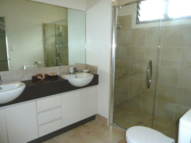 4 Peacock Street, Trinity Beach QLD 4879