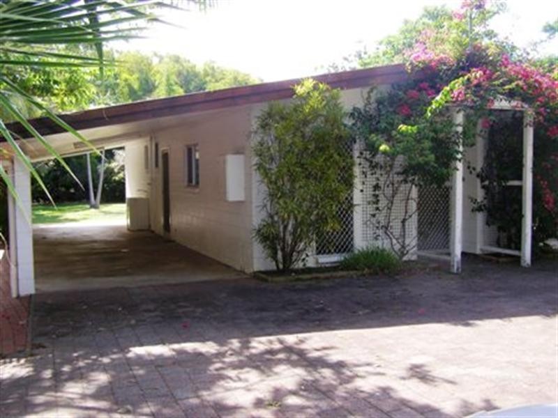 18 Corinda Close, Trinity Beach QLD 4879