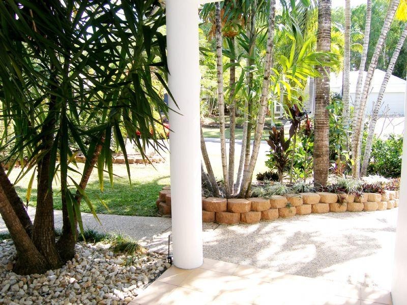 7 Ilse Close, Clifton Beach QLD 4879