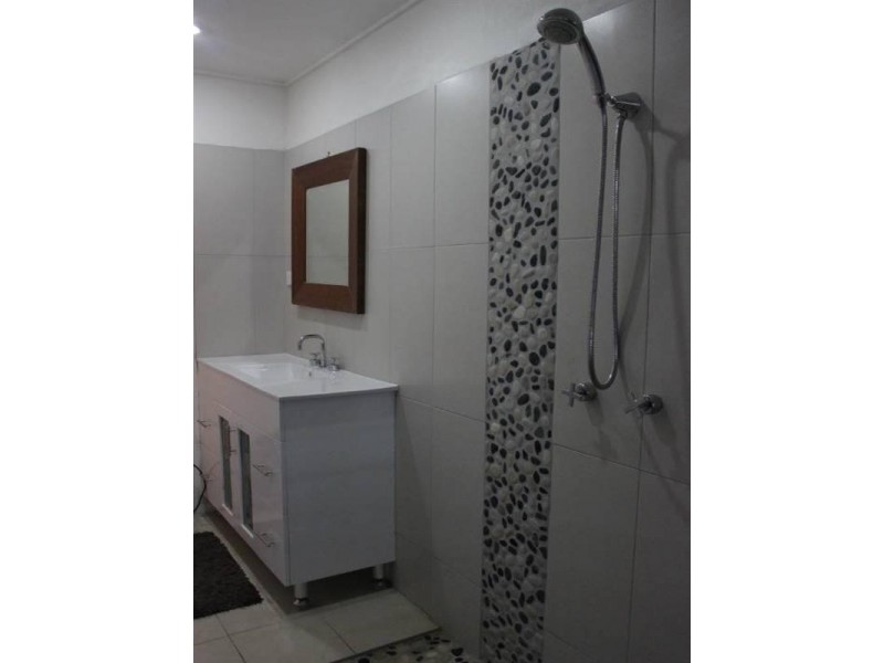 2 Granadilla Street, Holloways Beach QLD 4878