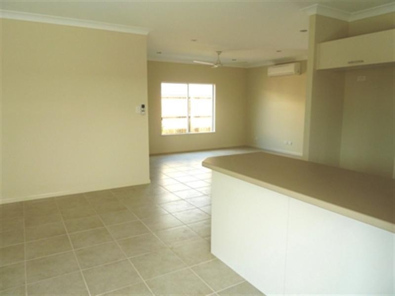 31 Seaways Street, Trinity Beach QLD 4879