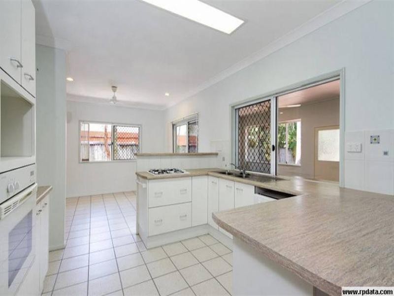 30 Eddy Street, Clifton Beach QLD 4879