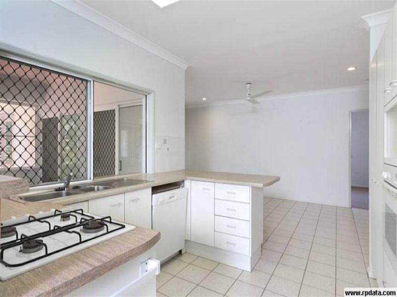 30 Eddy Street, Clifton Beach QLD 4879