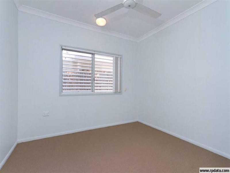 30 Eddy Street, Clifton Beach QLD 4879