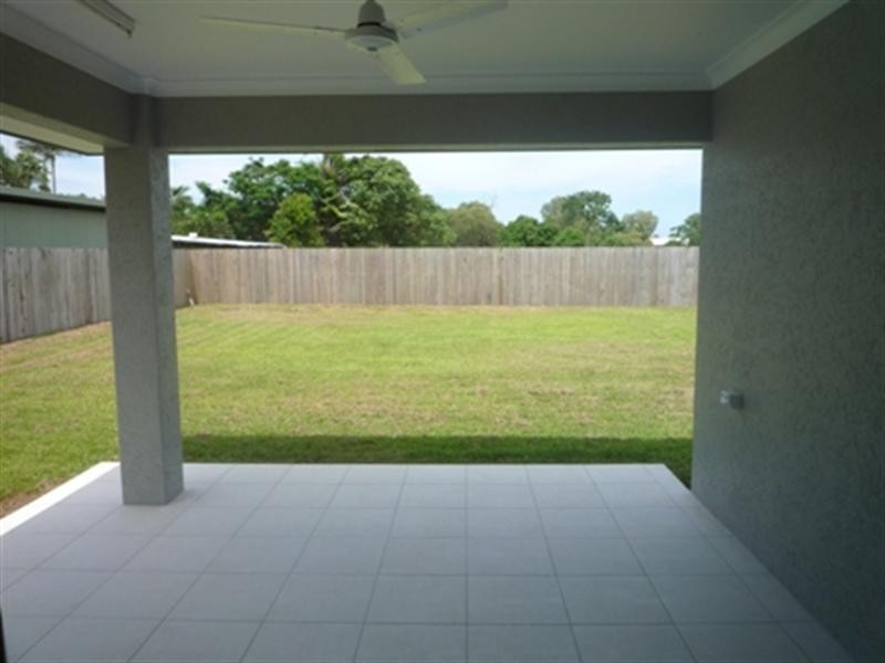 3 Seton Street, Trinity Park QLD 4879