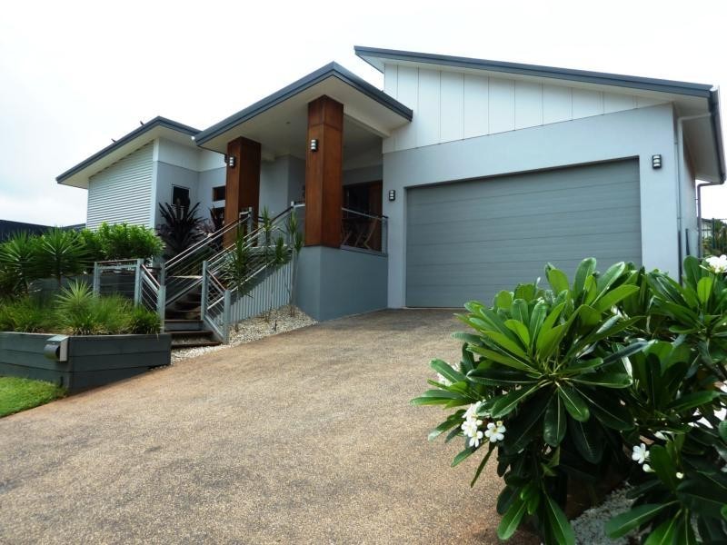 31 Catamaran Circuit, Trinity Beach QLD 4879