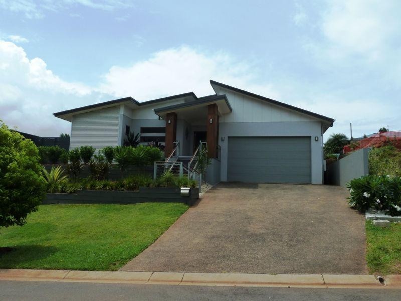 31 Catamaran Circuit, Trinity Beach QLD 4879
