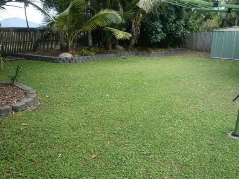 6 Cyprea Close, Trinity Beach QLD 4879