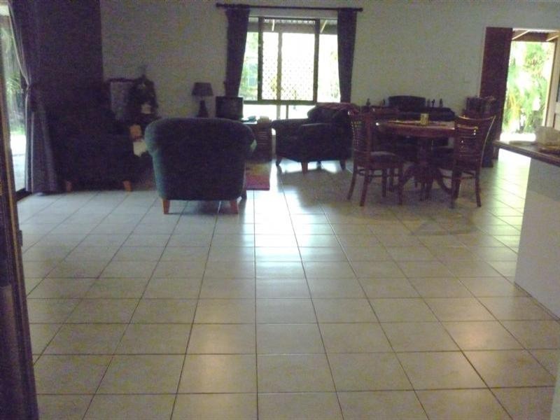 6 Cyprea Close, Trinity Beach QLD 4879