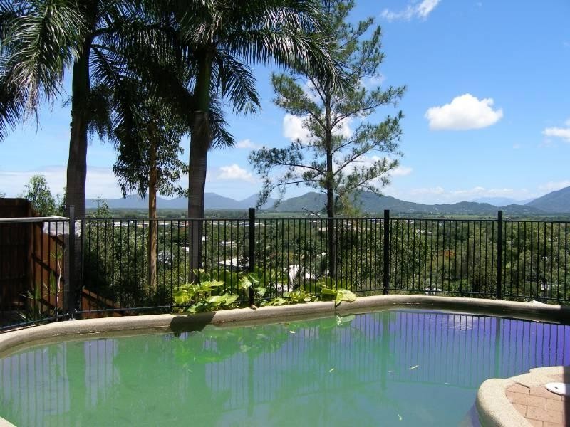 6 Darkin Close, Smithfield QLD 4878