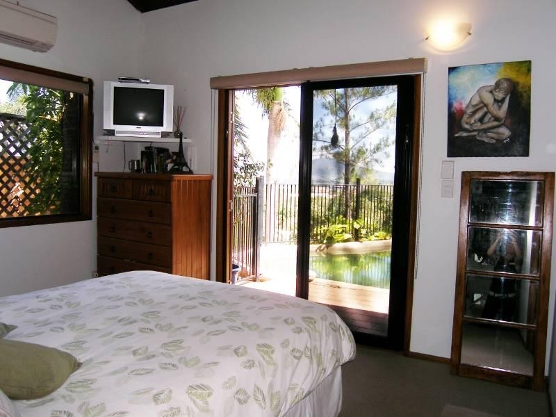 6 Darkin Close, Smithfield QLD 4878