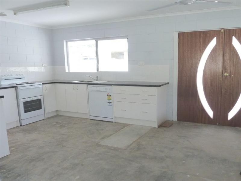 21 Wewak Street, Trinity Beach QLD 4879