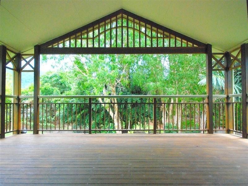 55 Yule Avenue, Clifton Beach QLD 4879