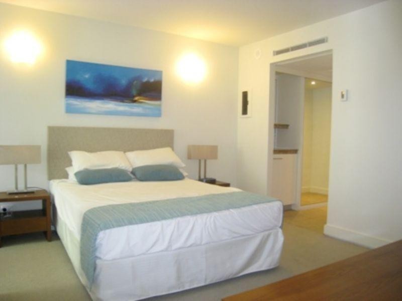 2207/41 “Drift” Williams Esplanade, Palm Cove QLD 4879