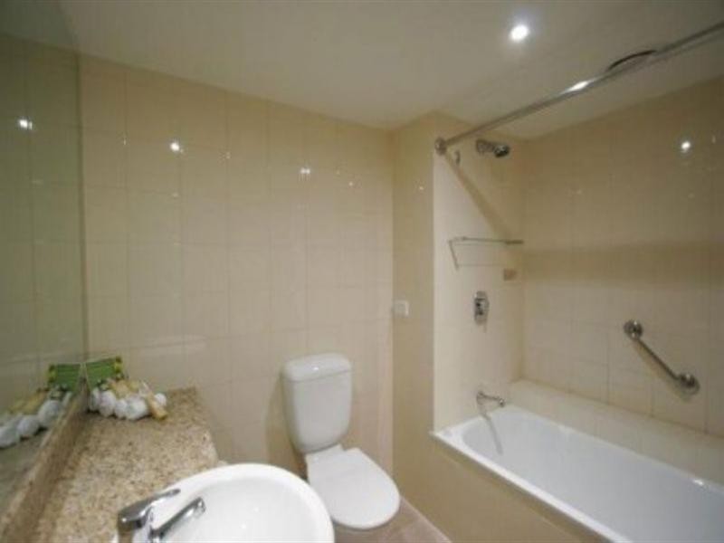 2207/41 “Drift” Williams Esplanade, Palm Cove QLD 4879