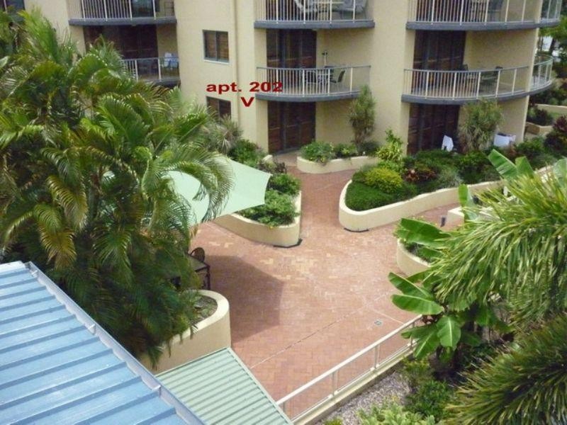 202/73 The Esplanade, Cairns QLD 4870