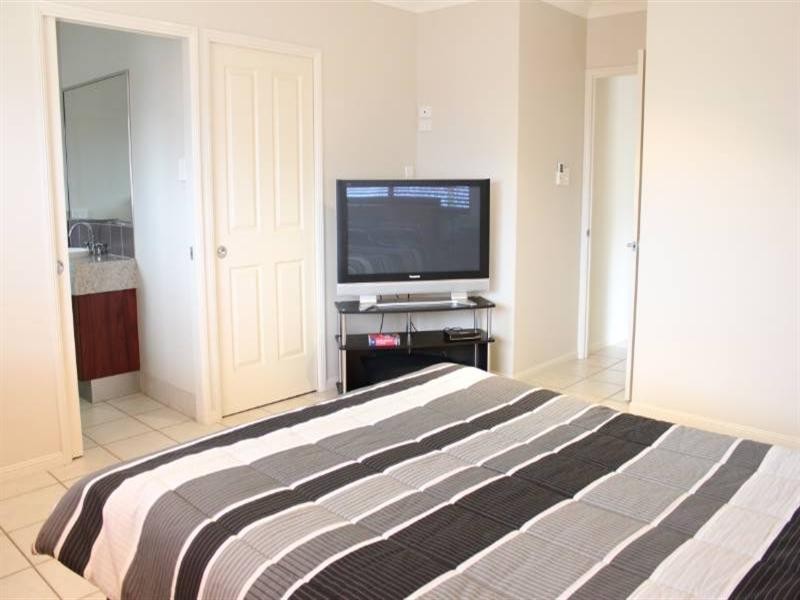 Kewarra Beach QLD 4879