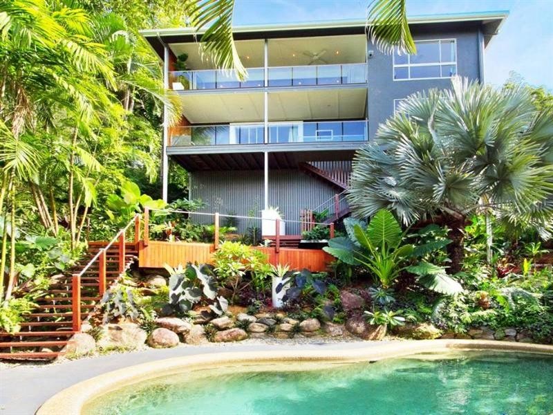 Trinity Beach QLD 4879