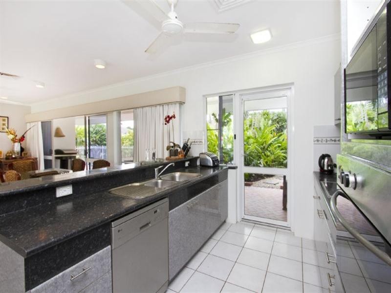 Kewarra Beach QLD 4879