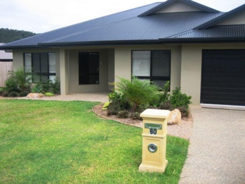 90 Moresby Street, Trinity Beach QLD 4879