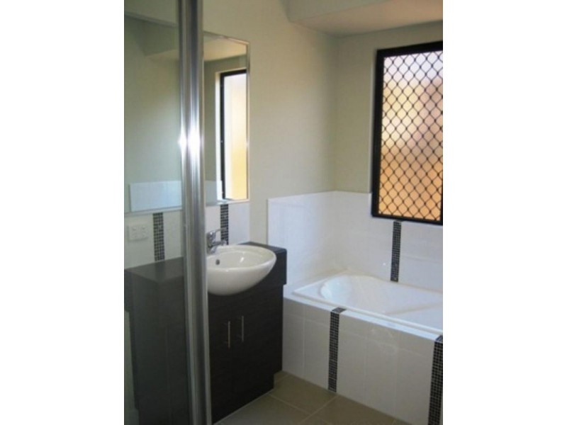 90 Moresby Street, Trinity Beach QLD 4879