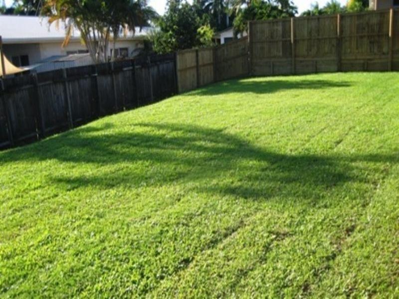 90 Moresby Street, Trinity Beach QLD 4879