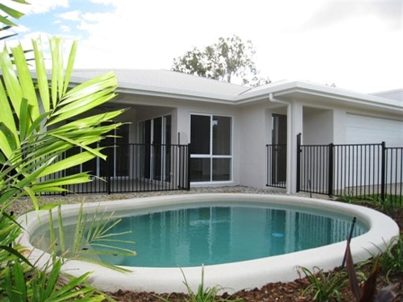 5b Natica Close, Trinity Beach QLD 4879