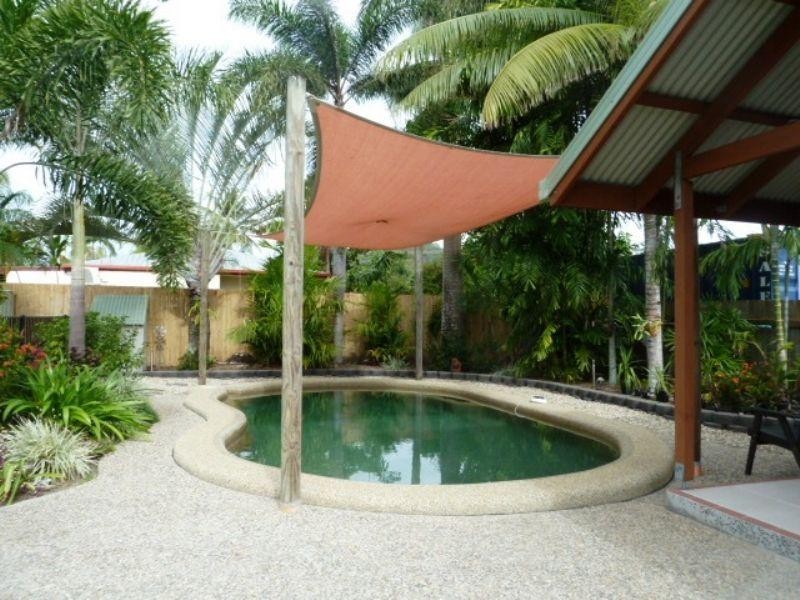 7 Connemara Close, Trinity Beach QLD 4879