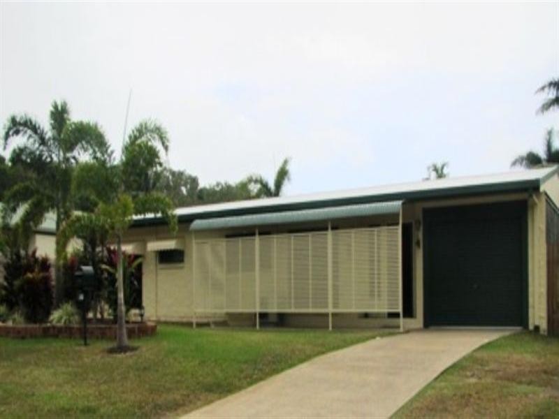 7 Connemara Close, Trinity Beach QLD 4879