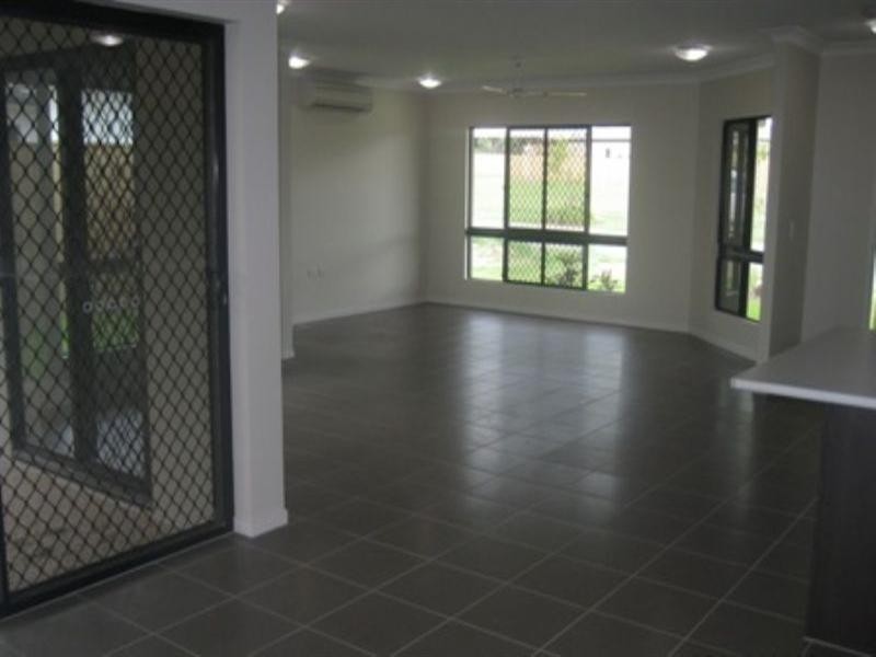 109 Roberts Drive, Trinity Beach QLD 4879