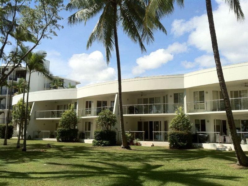 4/96 Moore Street, Trinity Beach QLD 4879