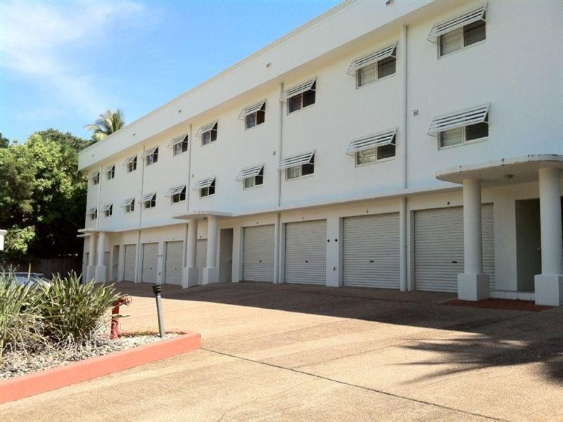 4/96 Moore Street, Trinity Beach QLD 4879