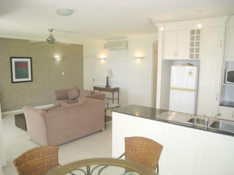 4/96 Moore Street, Trinity Beach QLD 4879