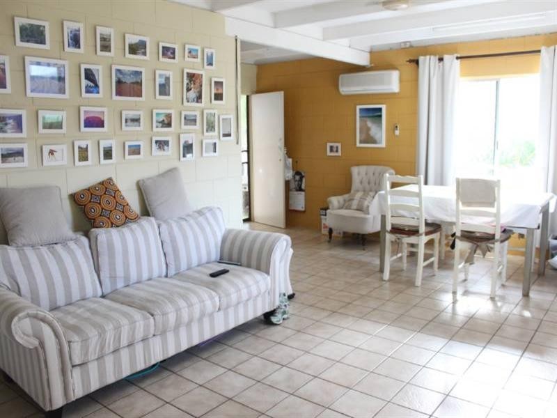 Holloways Beach QLD 4878