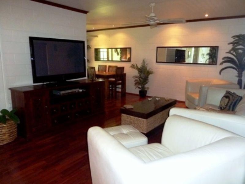 Trinity Beach QLD 4879