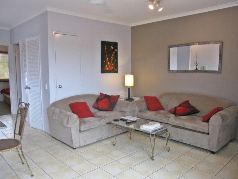 Holloways Beach QLD 4878