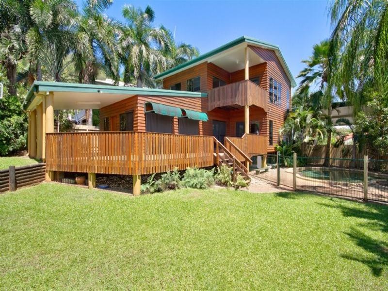 Trinity Beach QLD 4879