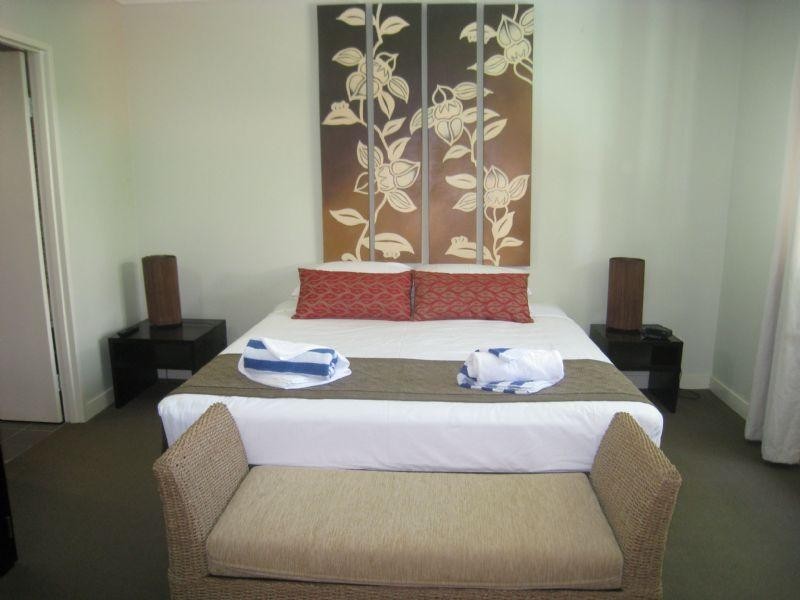 Palm Cove QLD 4879