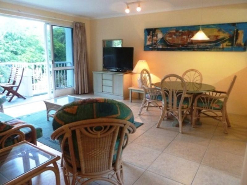 224 Coral Coast Drive, Palm Cove QLD 4879