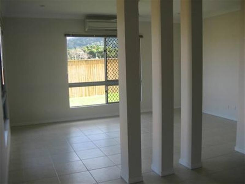 121 Roberts Drive, Trinity Beach QLD 4879