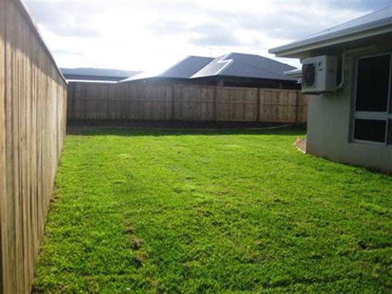 121 Roberts Drive, Trinity Beach QLD 4879