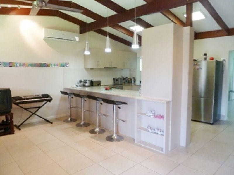 5 Corinda Close, Trinity Beach QLD 4879