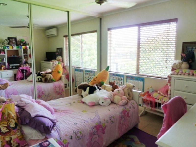 5 Corinda Close, Trinity Beach QLD 4879