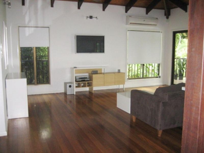 Trinity Beach QLD 4879