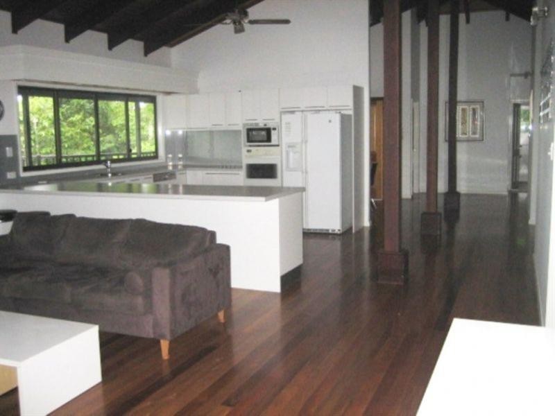 Trinity Beach QLD 4879