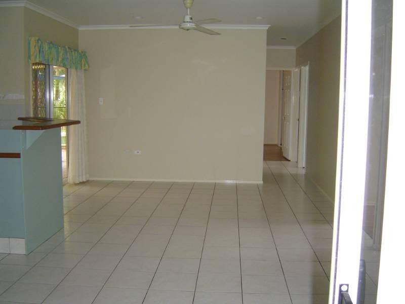9 Butland Street, Brinsmead QLD 4870