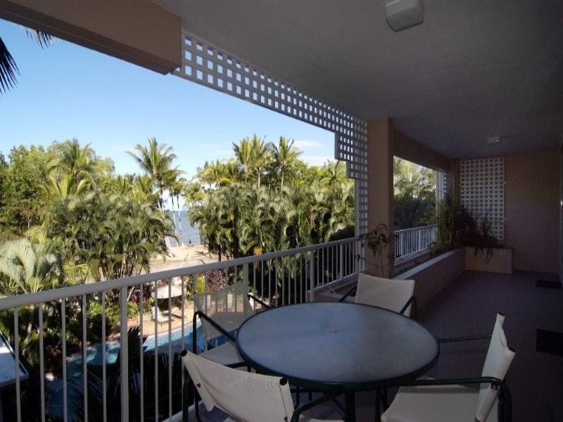 Clifton Beach QLD 4879