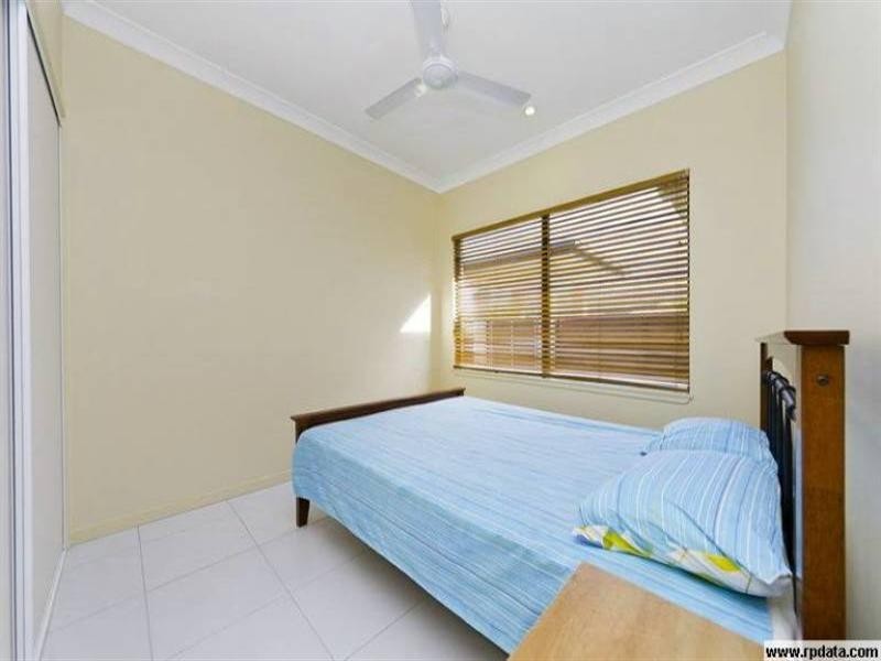 140 Roberts Drive, Trinity Beach QLD 4879